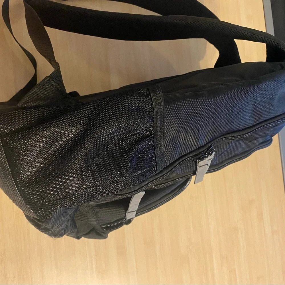 Targus Groove 17” Laptop Backpack Black